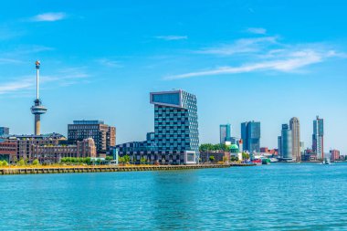 Hollanda Denizcilik Üniversitesi ile Rotterdam Silueti, Eurom