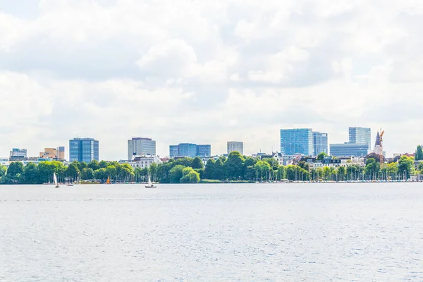 Vue du lac aussenalster à Hambourg, Allemagne — Photo
