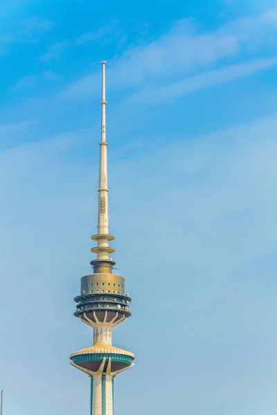 Vista detallada de la torre de liberación en Kuwait . — Foto de Stock