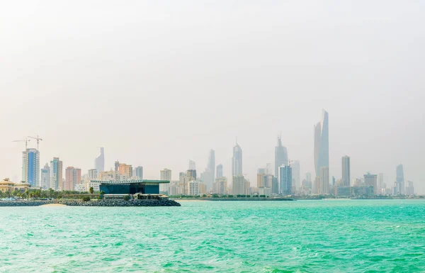 Skyline do Kuwait — Fotografia de Stock