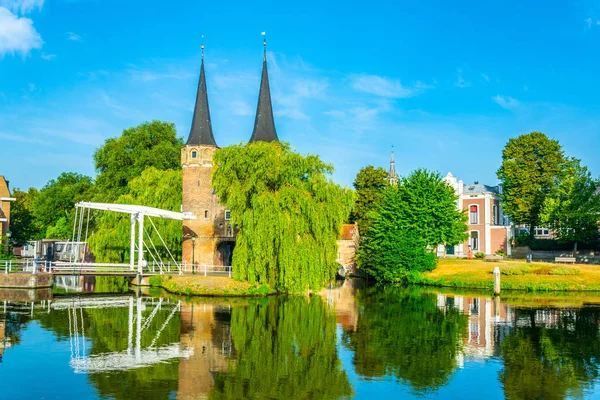Hollanda'nın Delft şehrine giden Oostpoort kapısı, Hollanda