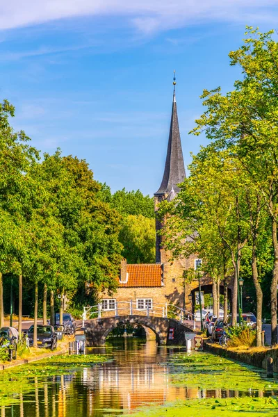 Hollanda'nın Delft şehrine giden Oostpoort kapısı, Hollanda — Stok fotoğraf