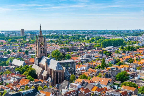 Vue aérienne de l'église Oude Kerk à Delft, Pays-Bas — Photo