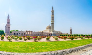 Muscat, Umman 'daki Sultan Qaboos Büyük Camii.