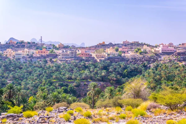 Luchtfoto van het Misfat al Abriyeen dorp in Oman. — Stockfoto