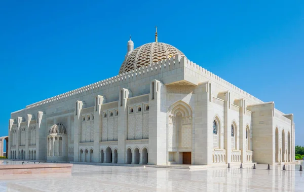 The Sultan Qaboos Grand Mosque in Muscat, Oman — Stock Photo, Image