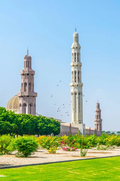 La Grande Moschea del Sultano Qaboos a Muscat, Oman — Foto Stock