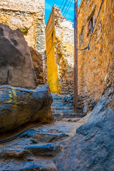 View of a narrow street of the Misfat al abriyeen village in Oman. — Stock Photo, Image