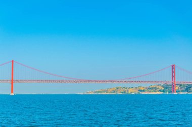 puente 25 de abril bridge in Lisbon, Portekiz.