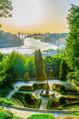 Ponte de arrabida jardines alınan Porto palacio cristal yapmak, Portekiz.