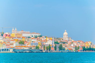Lizbon, Lisboa nehir tagus görüntülenen sao vicente ve ulusal panteon kilisesi.