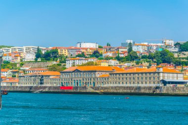 Porto, Portekiz'de bir gümrük binasının görünümü.