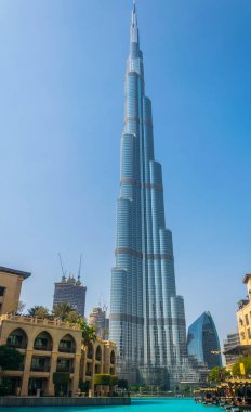 Dubai'deki Burç Halife gökdeleni dünyanın en yüksek binası.