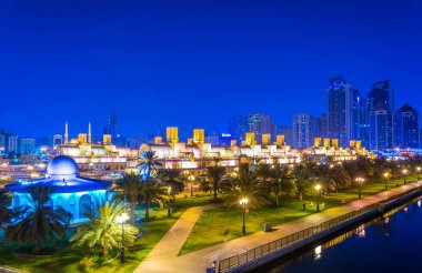 Sharjah, Bae merkezi Souq Gece görünümü