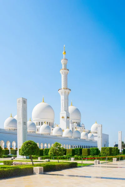 Mezquita Sheikh Zayed, Abu Dhabi, Emiratos Árabes Unidos — Foto de Stock