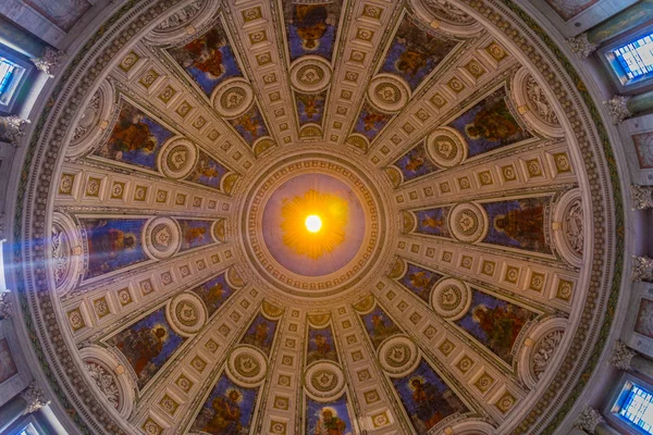 COPENAGEN, DANIMARCA, 21 AGOSTO 2016: Cupola della Chiesa di Federico conosciuta come Chiesa di Marmo a Copenaghen, Denmar — Foto Stock