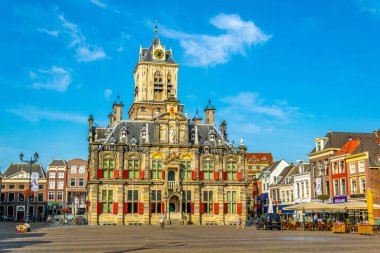Delft, Hollanda, 7 Ağustos 2018: Del belediye binasının görünümü