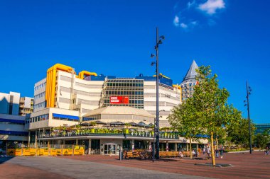 Rotterdam, Hollanda, 5 Ağustos 2018: Merkez libr görünümü