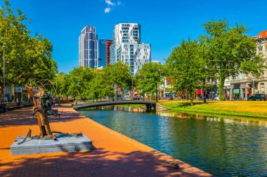 Rotterdam, Hollanda, 5 Ağustos 2018: Westersingel channel in 