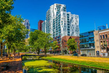 Rotterdam, Hollanda, 5 Ağustos 2018: Westersingel channel in 