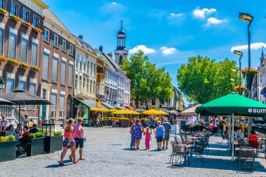 Breda, Hollanda, 5 Ağustos 2018: Grote Markt squa görünümü