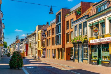 Breda, Hollanda, 5 Ağustos 2018: İnsanlar geziyor