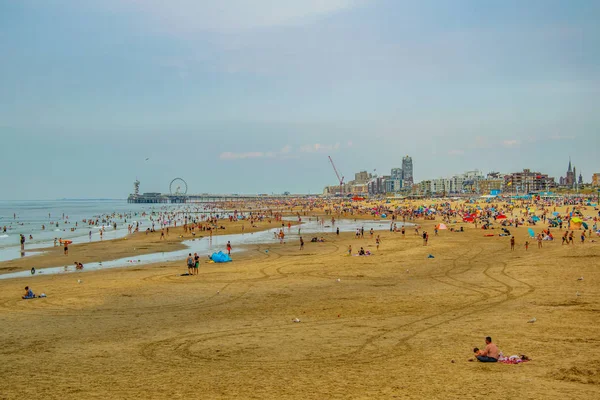 O HAGUE, PAÍSES BAIXOS, 7 DE AGOSTO DE 2018: Vista do cais em Sche — Fotografia de Stock