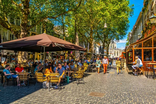 Breda, Holandia, 5 sierpnia 2018: widok na plac Grote Markt — Zdjęcie stockowe