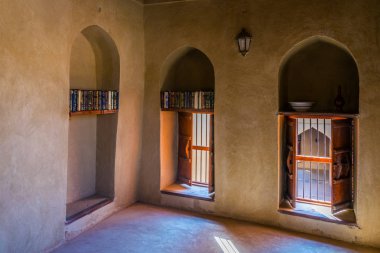 Nizwa, Umman, 31 Ekim 2016: Umman'daki Nizwa Kalesi'nin Içi.