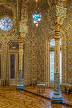 Porto, Portekiz, 6 Eylül 2016: Porto Palacio da Bolsa binasının Arap odası, Portekiz.