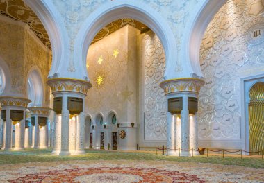Abu Dabi, Bae, 29 Ekim 2016: Sheikh Zayed Camii'nin İçişleri, Abu Dabi, Birleşik Arap Emirlikleri