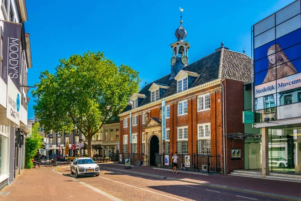 Breda, Holandia, 5 sierpnia 2018: widok na Muzeum miejskie w B — Zdjęcie stockowe