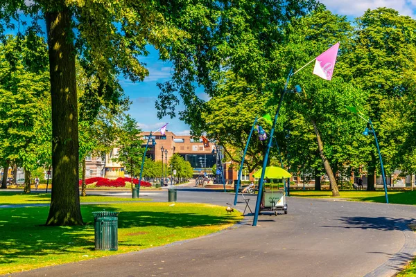 Breda, Nederland, 5 augustus 2018: Valkenberg Park in Breda, ne — Stockfoto