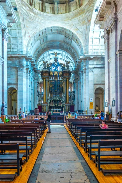 Lisbon, portugal, september 3, 2016: innenraum der kirche sao vicente de fora, portugal. — Stockfoto