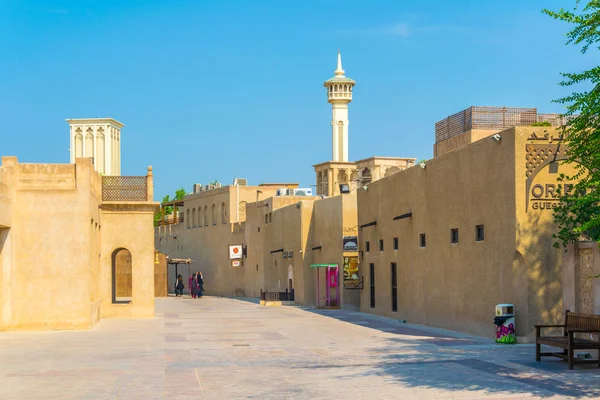 DUBAI, Emirados Árabes Unidos, OUTUBRO 25, 2016: Vista do distrito histórico de Al Fahidi em Dubai, Emirados Árabes Unidos — Fotografia de Stock