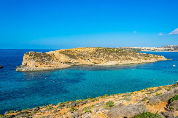 Utsikt över Blå lagunen på Comino Island på Malta — Stockfoto