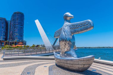 Perth, Avustralya 'da İlk Temas Heykeli