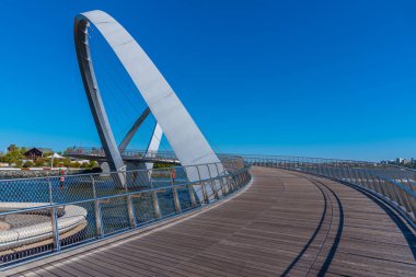 Perth, Avustralya 'daki Elizabeth Quay Köprüsü