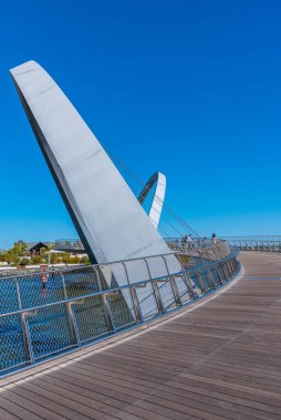 Perth, Avustralya 'daki Elizabeth Quay Köprüsü