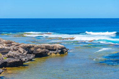 Avustralya 'daki Rottnest Adası' ndaki Katedral kayalıkları