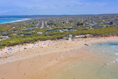 Avustralya 'daki Anglesea sahilinin havadan görünüşü