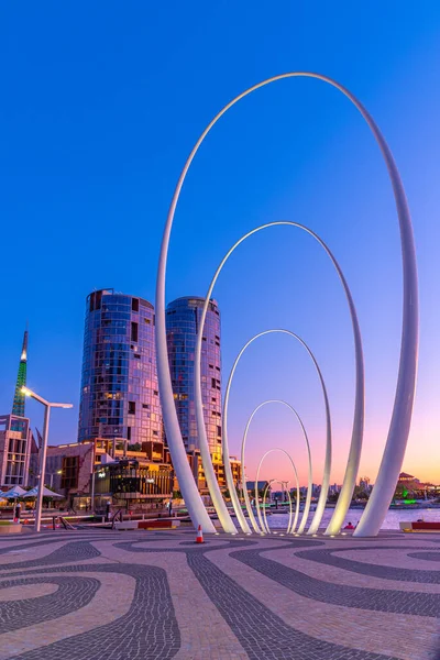 Vista Noturna Escultura Spanda Perth Austrália — Fotografia de Stock