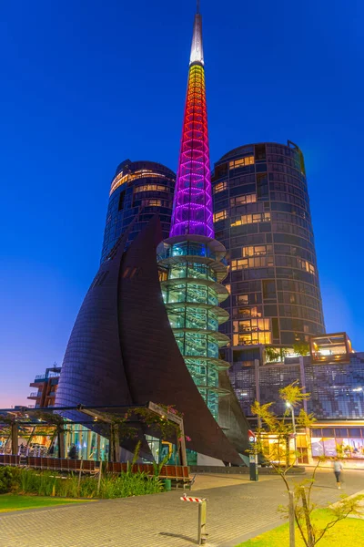 Vista Noturna Torre Sino Perth Austrália — Fotografia de Stock