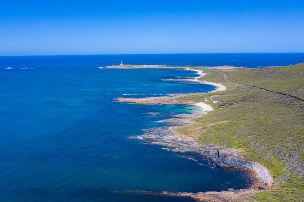 オーストラリアのオーガスタにあるケープ リーウィンの白い灯台 — ストック写真