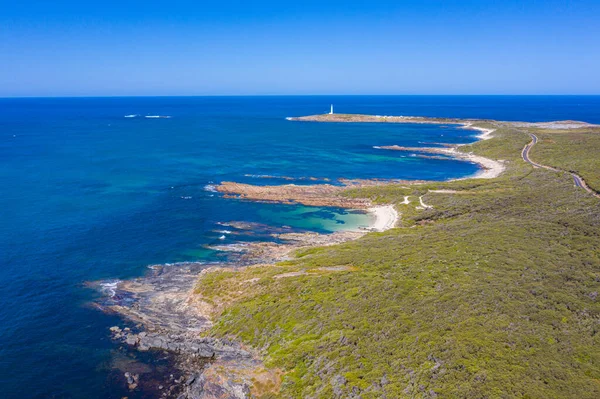 オーストラリアのオーガスタにあるケープ リーウィンの白い灯台 — ストック写真