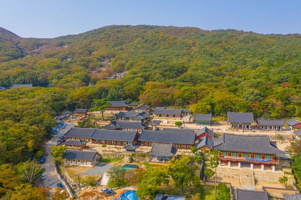 大韓民国 釜山のBeomeosa寺院の空中写真 — ストック写真