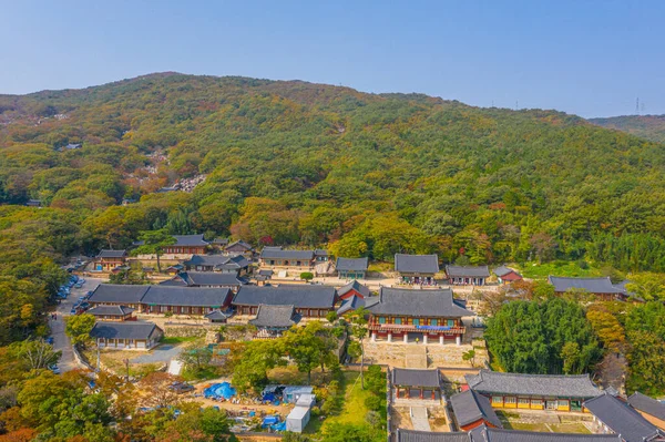 大韓民国 釜山のBeomeosa寺院の空中写真 — ストック写真