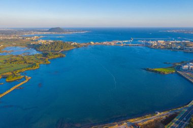 Kore Cumhuriyeti Jeju adasındaki Seongsan köyünün hava manzarası.