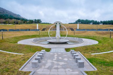 Kore Cumhuriyeti 'ndeki 3 Nisan Barış Parkı' ndaki Jeju ayaklanmasının kurbanları anısına.