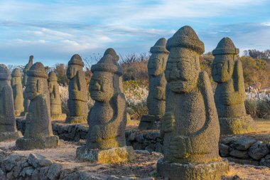 Dol hareubang heykelleri Jeju taş parkında, Kore Cumhuriyeti
